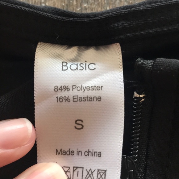 Basic Top - Picture 2 of 3